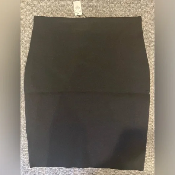 Express Sweater pencil skirt - Picture 2 of 4